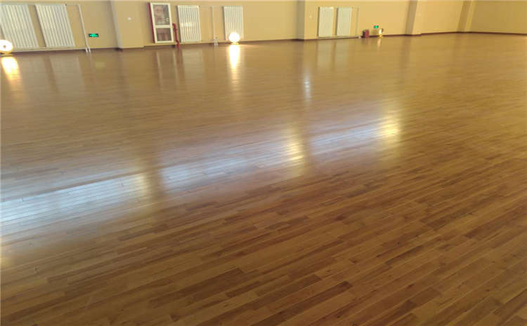 松木舞臺運動木地板結構