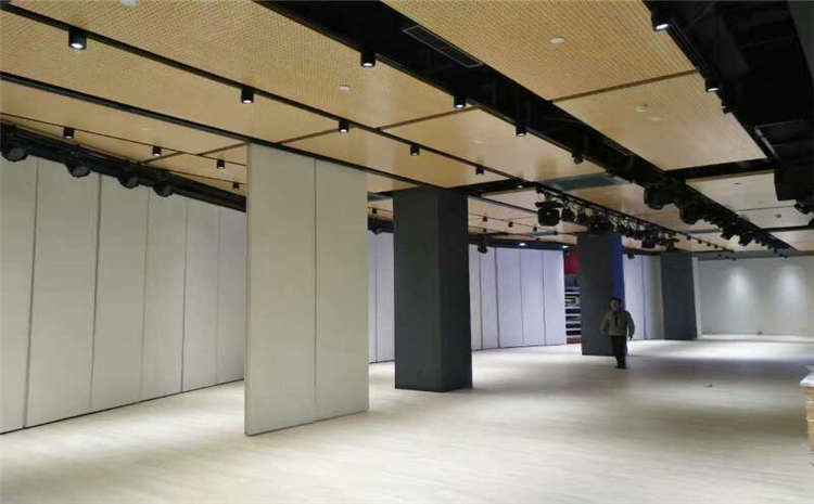 拼接板舞臺(tái)運(yùn)動(dòng)木地板結(jié)構(gòu)