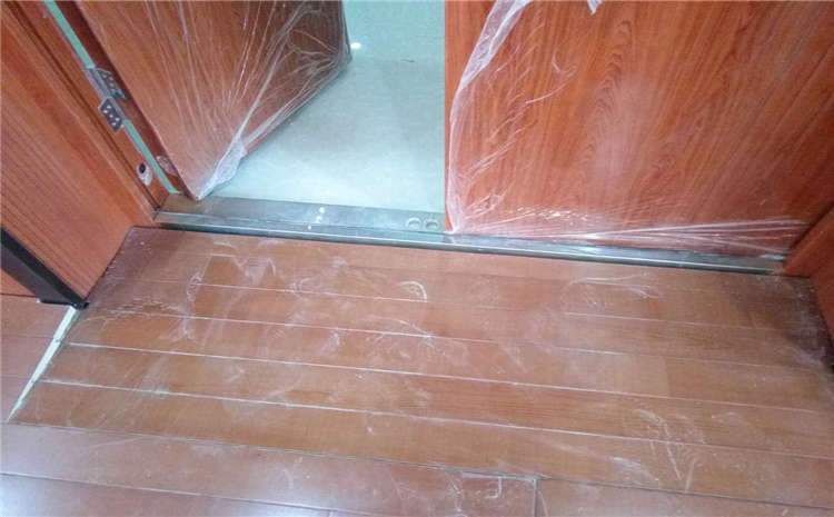 專業(yè)的NBA籃球場木地板哪個品牌好?