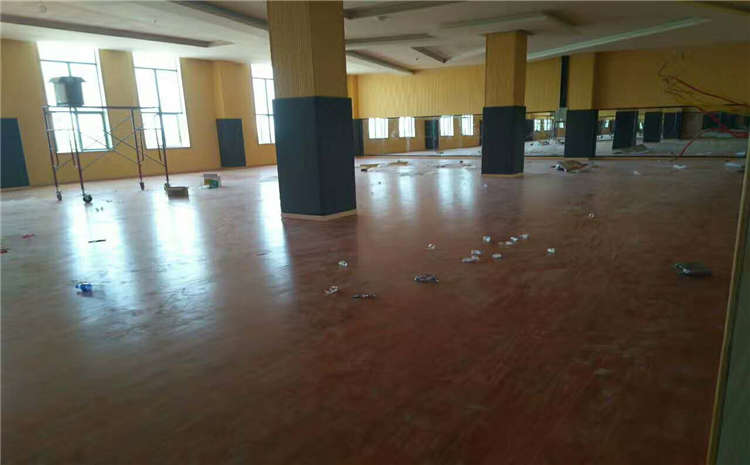 20厚風(fēng)雨操場運動地板品牌廠家