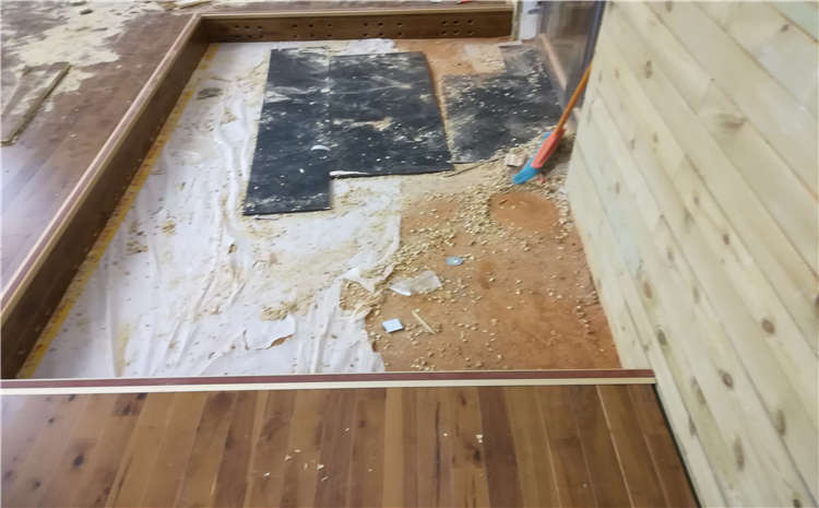 24厚運(yùn)動(dòng)體育地板結(jié)構(gòu)