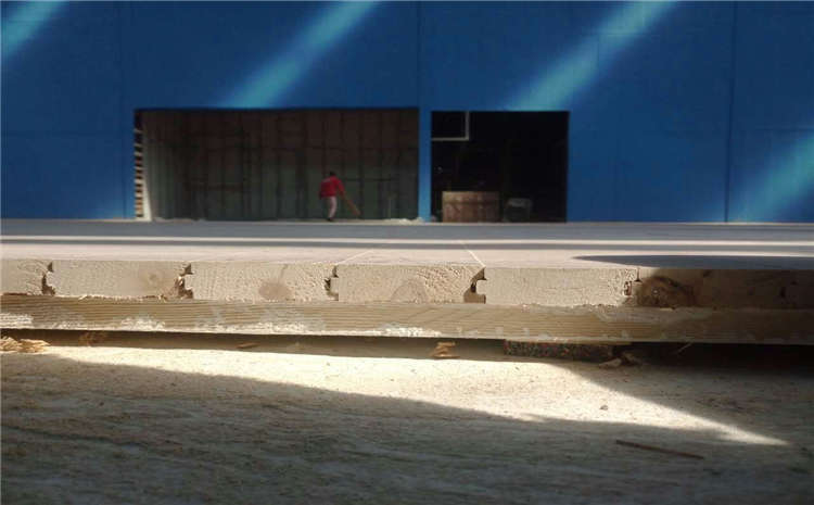 橡膠木NBA籃球場木地板廠**哪**好?