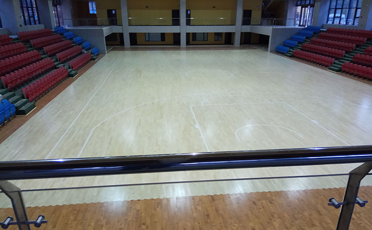 橡膠木舞臺(tái)運(yùn)動(dòng)木地板廠家去哪找?