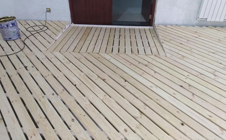 學校羽毛球館木地板價格是多錢?