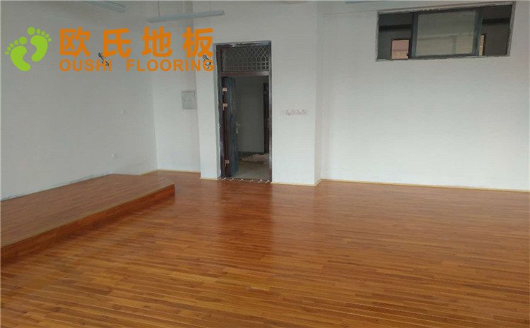 江西鷹潭第五中學舞蹈室木地板案例