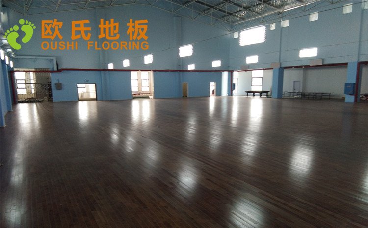 湖南吉**溶江小區健身中心木地板圖片