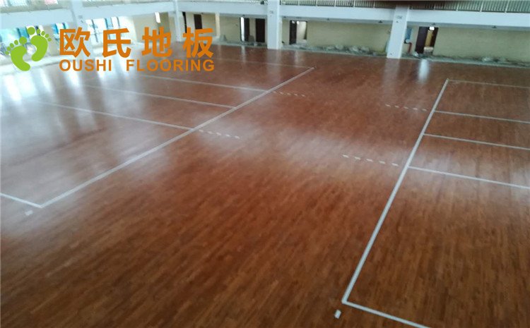 重慶忠縣中學籃球排球場木地板圖片