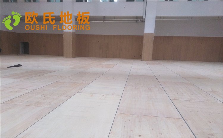 青島市黃島區(qū)濱海街道中心小學體育館木地板