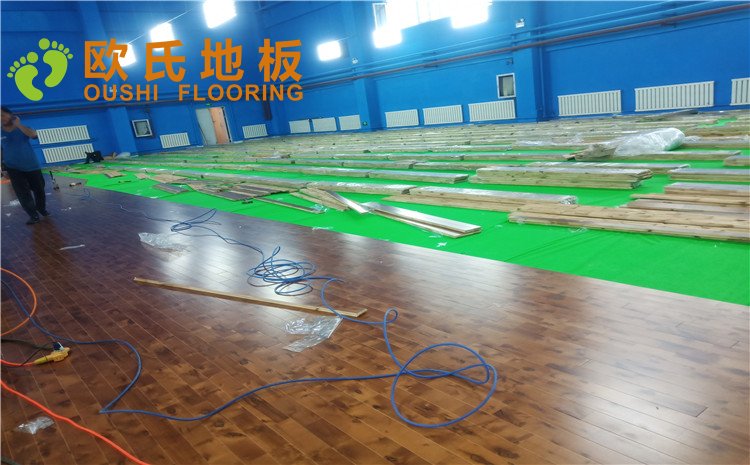 烏魯木齊北京北路東風(fēng)花苑小區(qū)個人羽毛球館木地板項目—歐氏實木運動地板